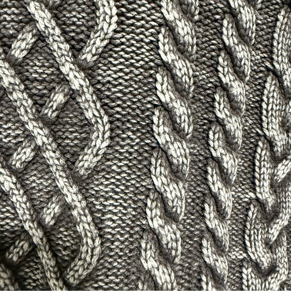 Aeropostale Slouchy Cable-Knit Cropped V-Neck Sweater - Grey Acid Wash - Picture 9 of 9